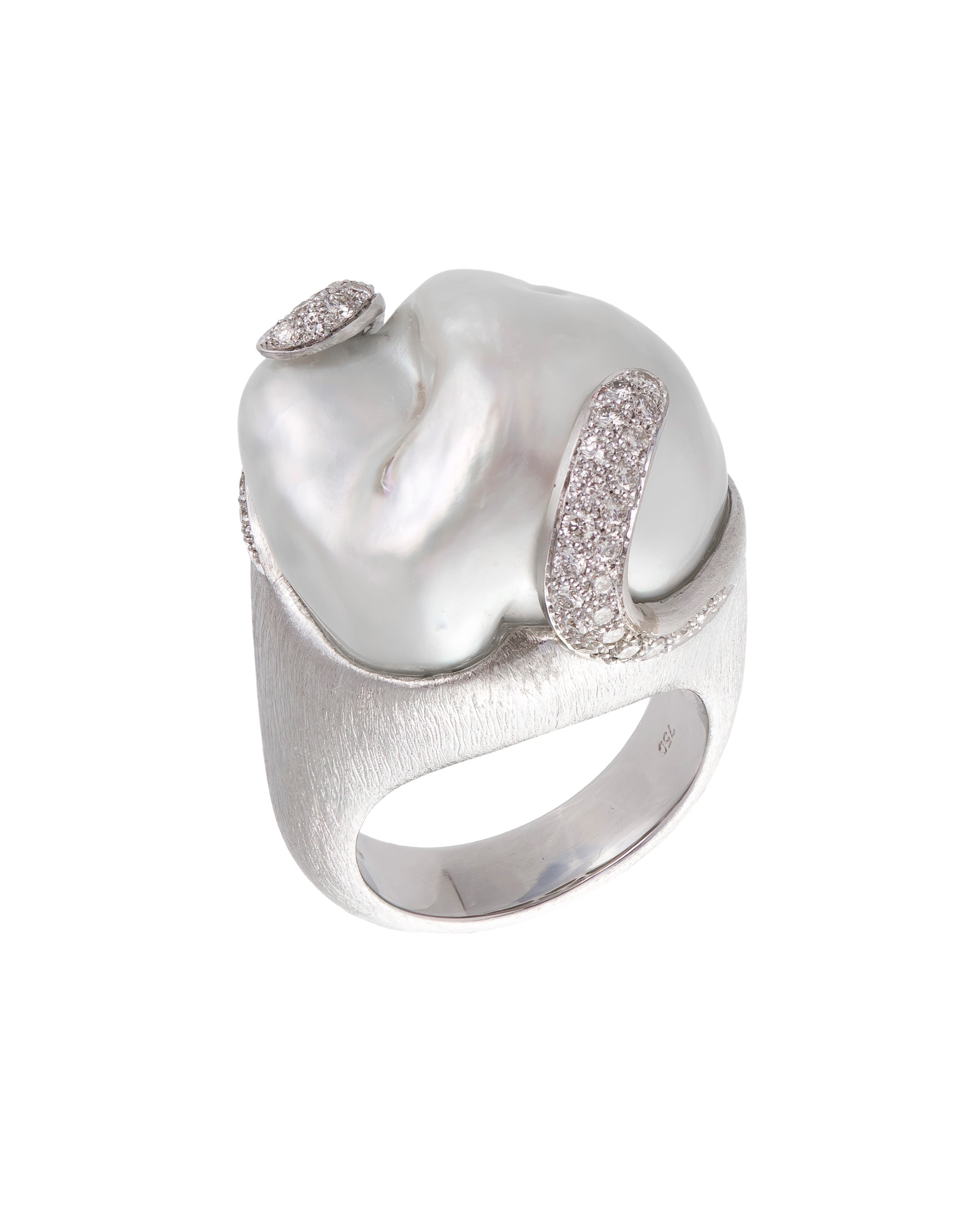 South Sea Pearl and Diamond Ring